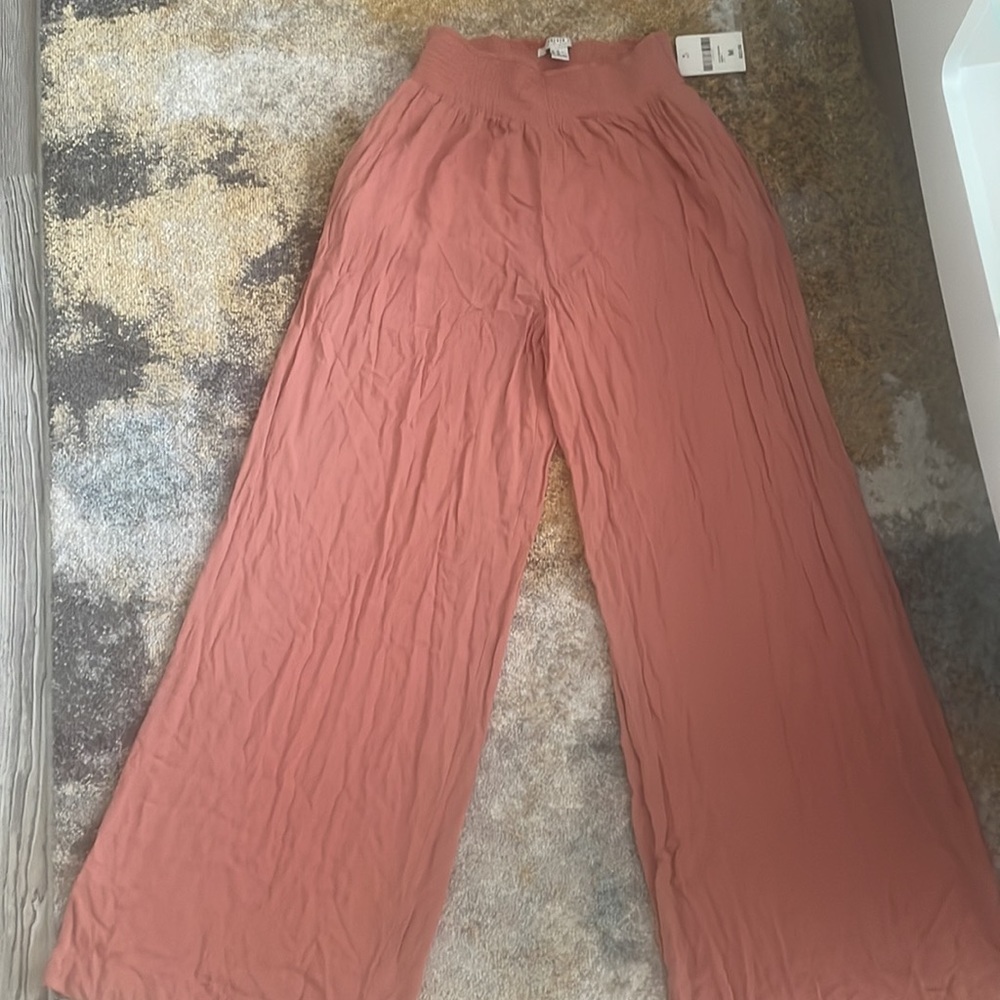 Forever21 Contemporary salmon pink long knit pants. Size M